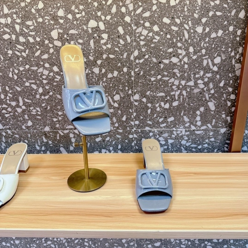 EyeCatching Vxlxntino Sandals 229682