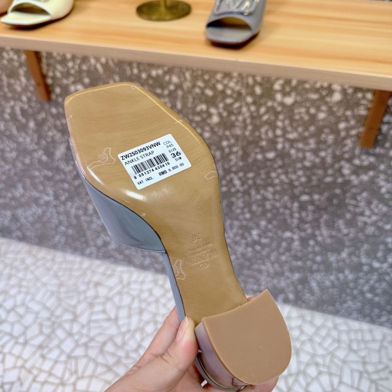 EyeCatching Vxlxntino Sandals 229682