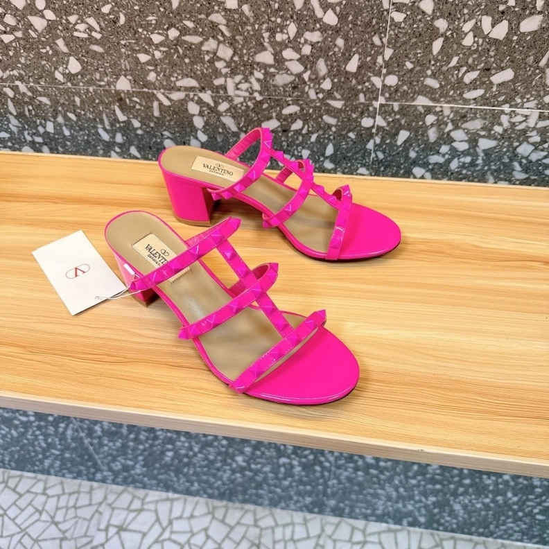 Soft Vxlxntino Sandals 229672