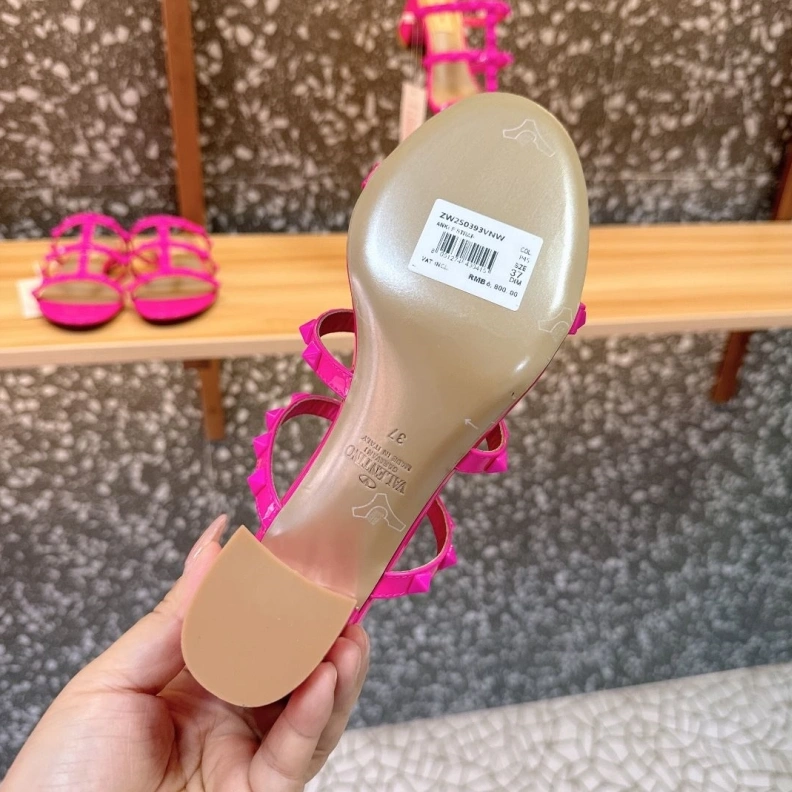 Soft Vxlxntino Sandals 229672