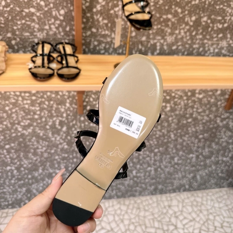 Minimalist Vxlxntino Sandals 229665
