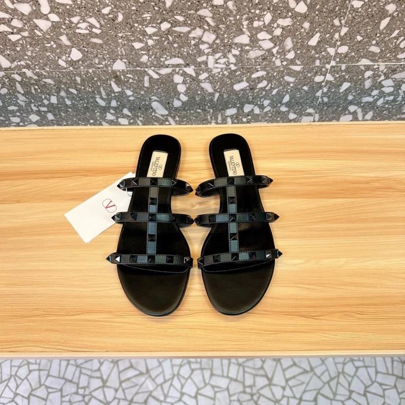 Bold Vxlxntino Sandals 229675