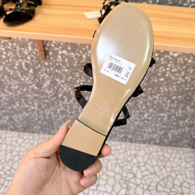 Bold Vxlxntino Sandals 229675