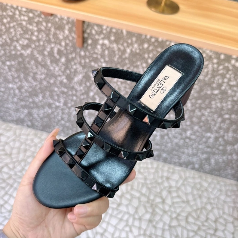 DailyWear Vxlxntino Sandals 229668