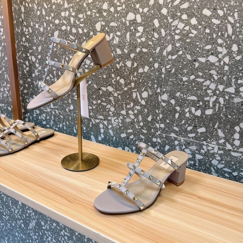 NewStyle Vxlxntino Sandals 229661
