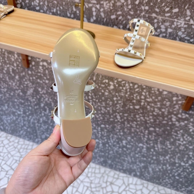Trendy Vxlxntino Sandals 229651