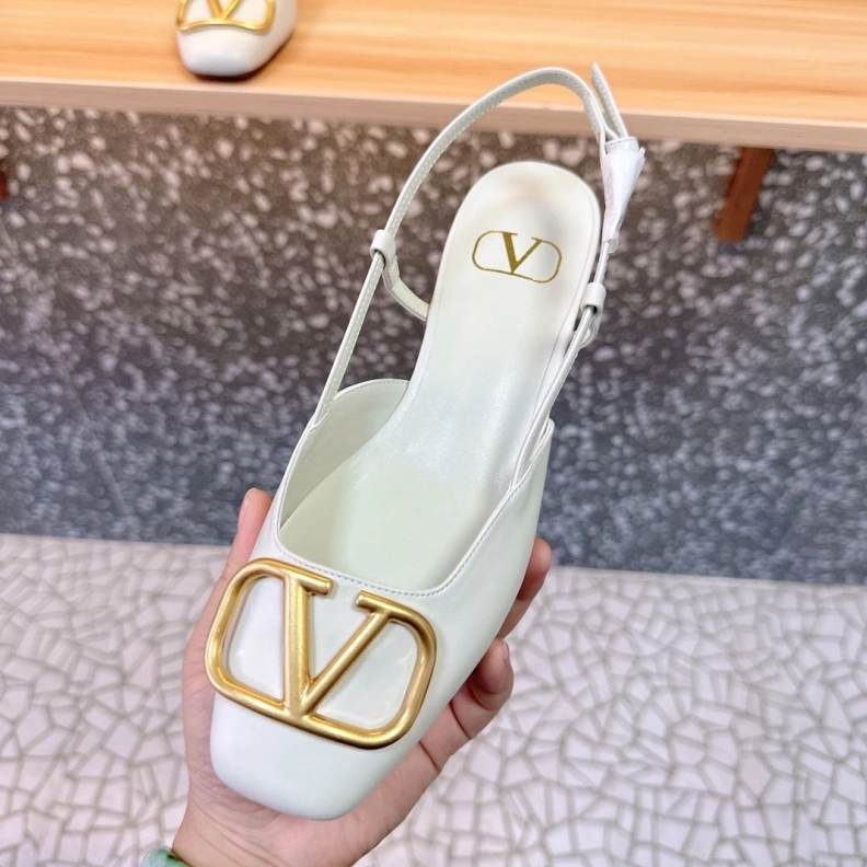 NewStyle Vxlxntino Sandals 229625