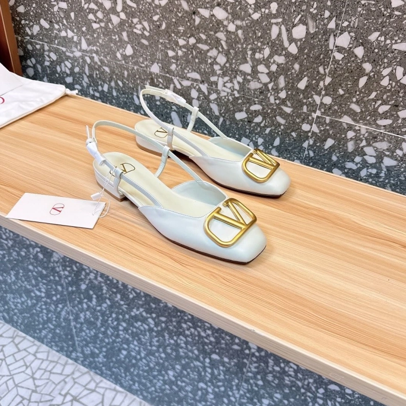 NewStyle Vxlxntino Sandals 229625