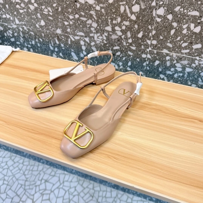ModernLook Vxlxntino Sandals 229617
