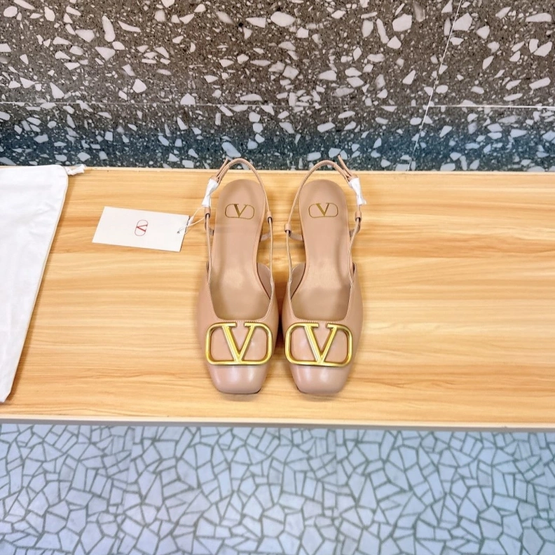 ModernLook Vxlxntino Sandals 229617