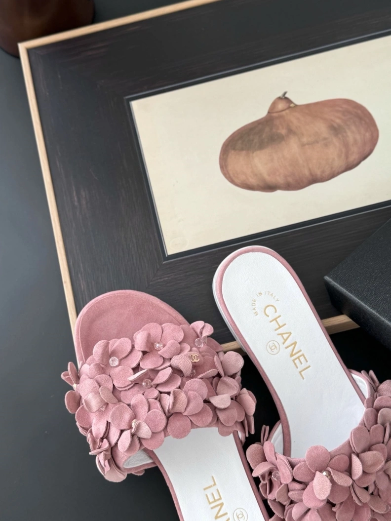 Practical Chxnxl Slippers 119887
