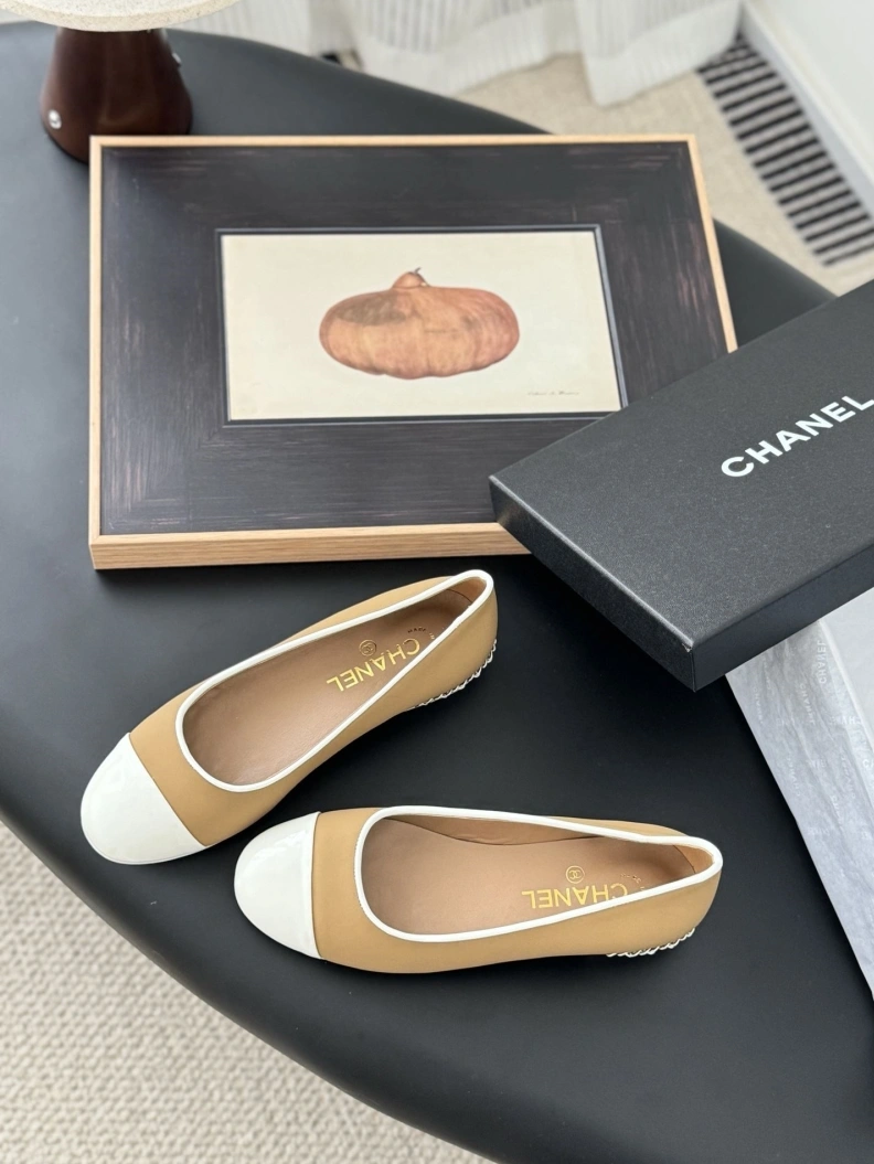 Trendsetting Chxnxl Flat Shoes 120946