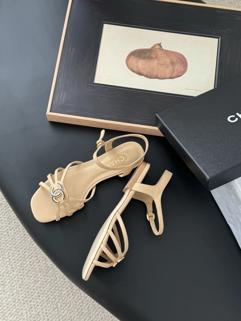 Trendy Chxnxl Sandals 120436