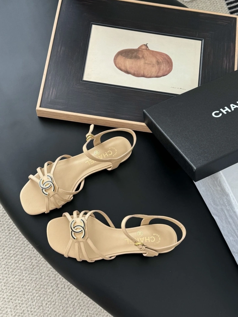 Trendy Chxnxl Sandals 120436