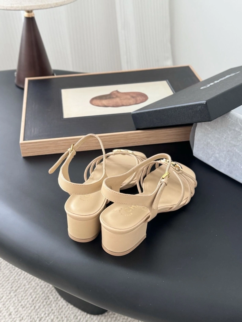 Lightweight Chxnxl Sandals 120429
