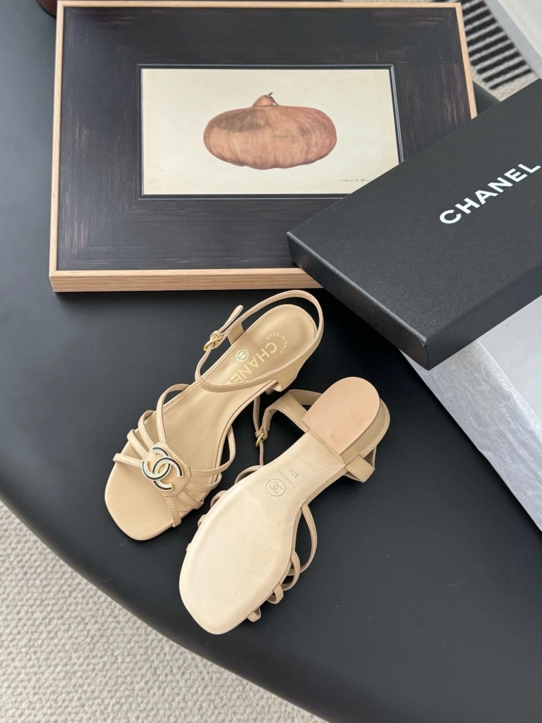Lightweight Chxnxl Sandals 120429