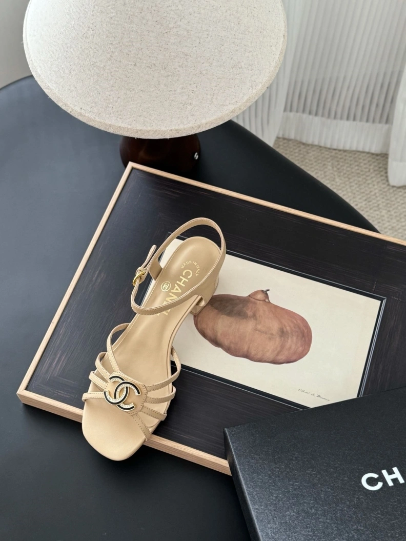 Lightweight Chxnxl Sandals 120429
