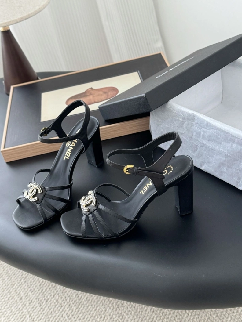 Trendy Chxnxl Sandals 120419