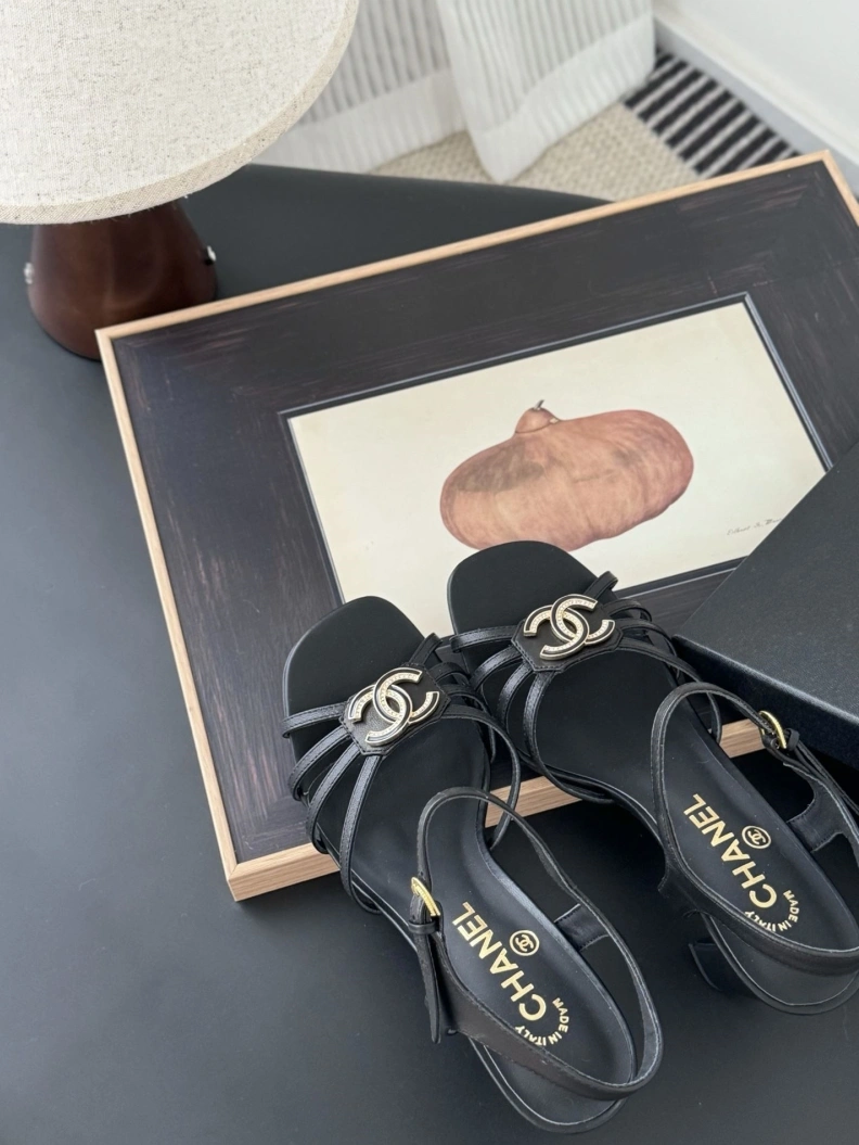 Trendy Chxnxl Sandals 120419