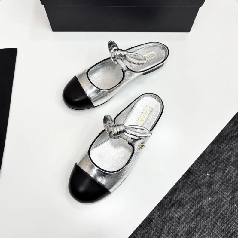 TopPick Chxnxl Slippers 119884