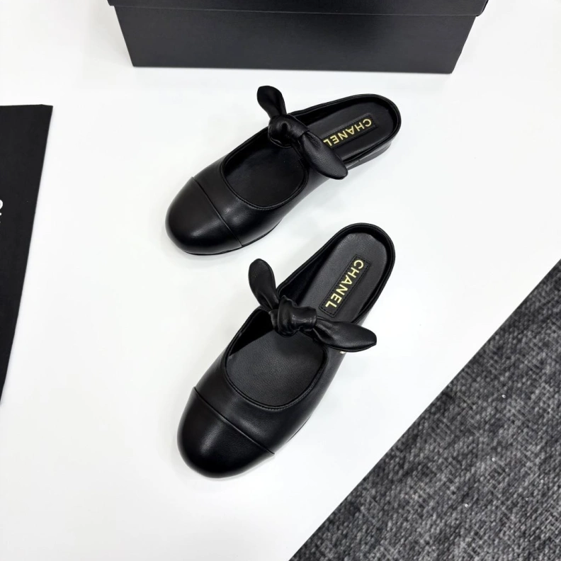 ModernLook Chxnxl Slippers 119862