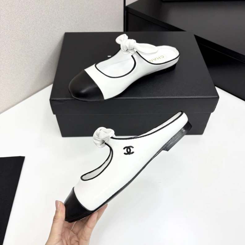 Chxnxl Slippers UrbanStyle 119874