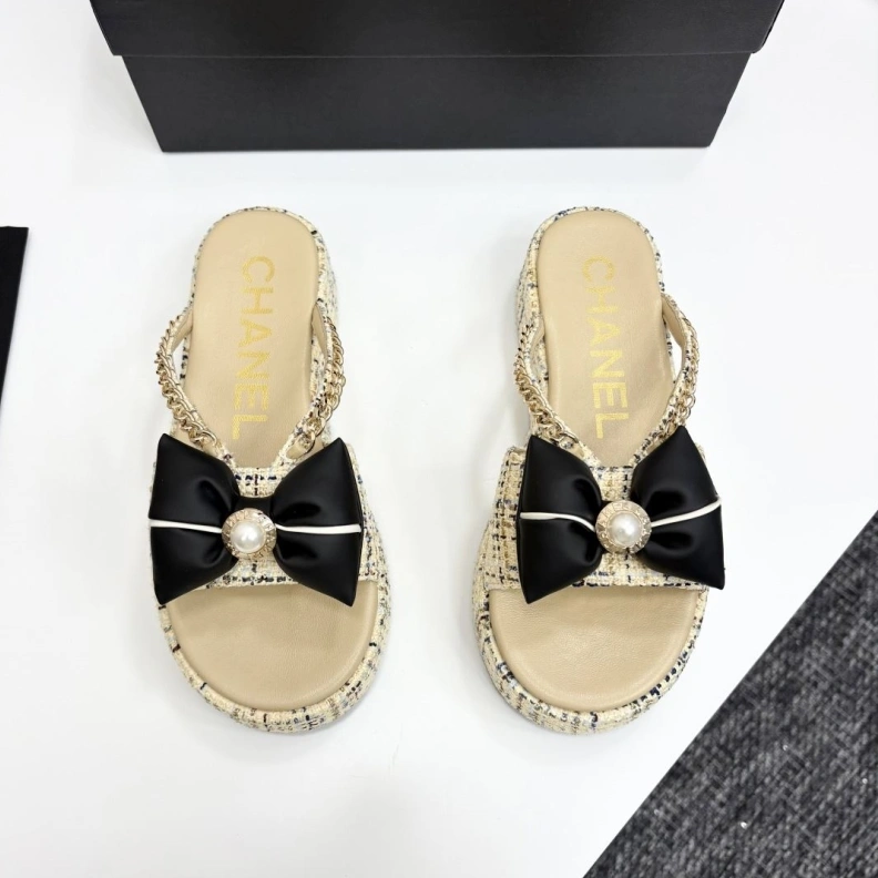 Comfortable Chxnxl Slippers 119865