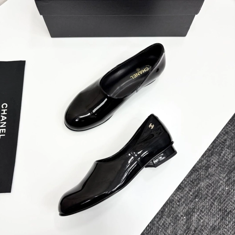 Timeless Chxnxl Leather Shoes 120666