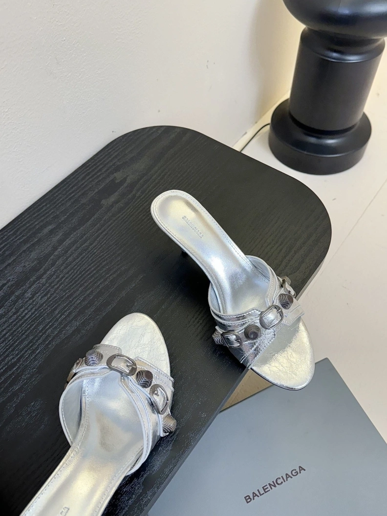Resilient Bxlxnciaga Slippers 109425
