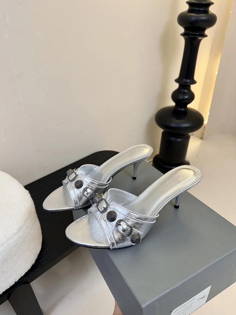 Resilient Bxlxnciaga Slippers 109425