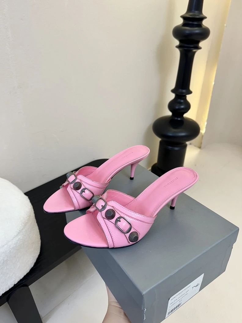 Bxlxnciaga Slippers ModernLook 109426
