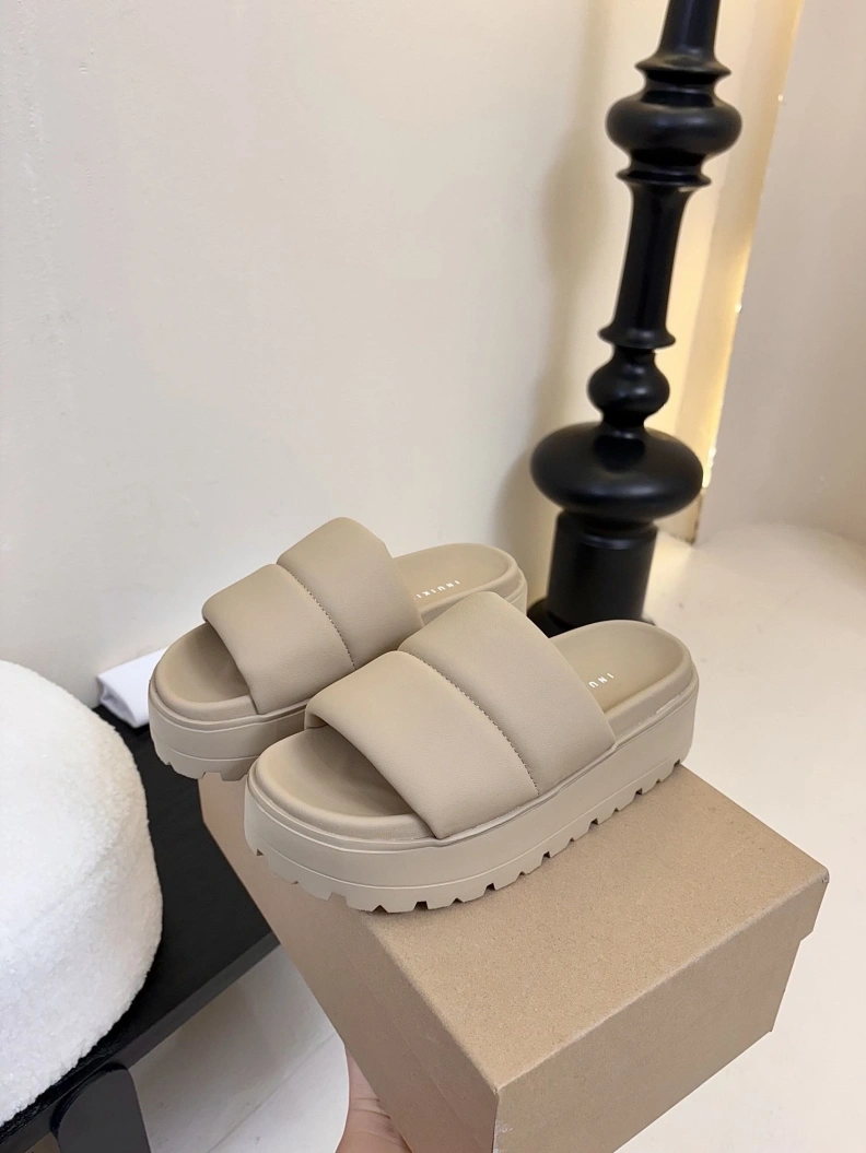 Durable Othxr Slippers 212407