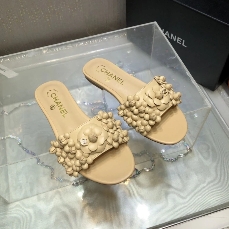 Flexible Chxnxl Slippers 119841