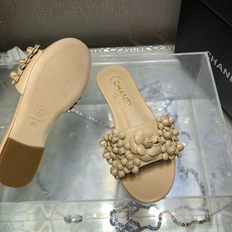 Flexible Chxnxl Slippers 119841