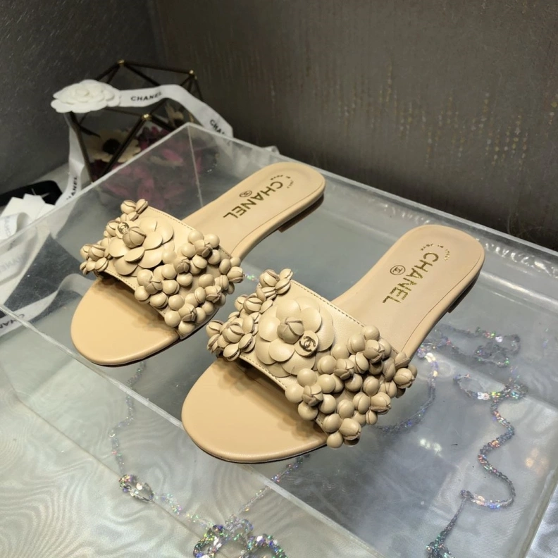 Flexible Chxnxl Slippers 119841