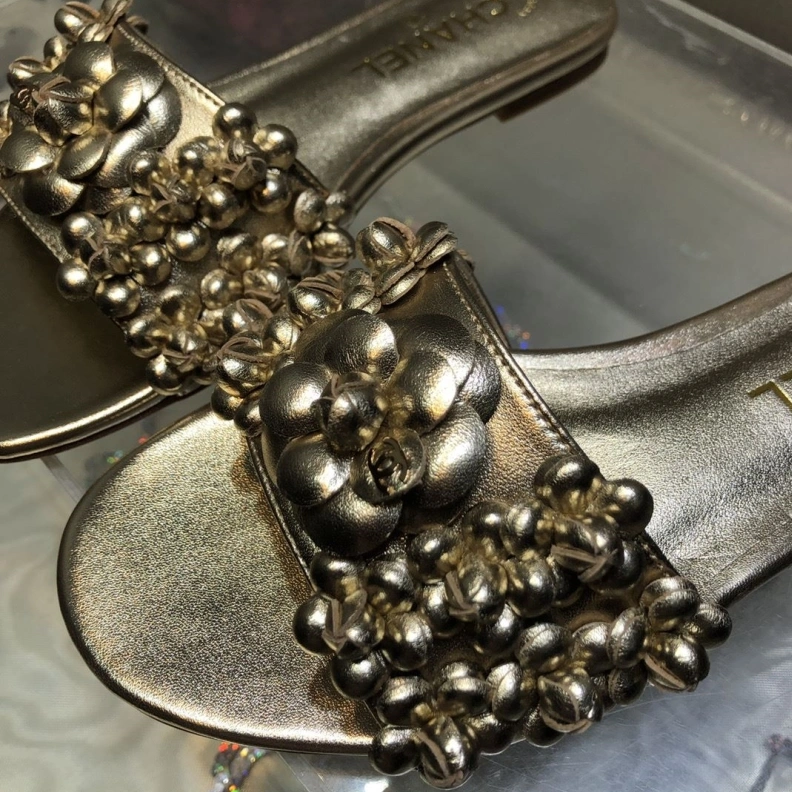 Timeless Chxnxl Slippers 119839