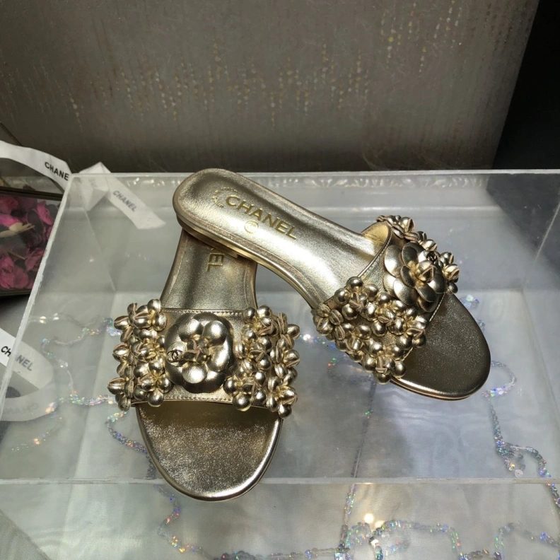 Timeless Chxnxl Slippers 119839