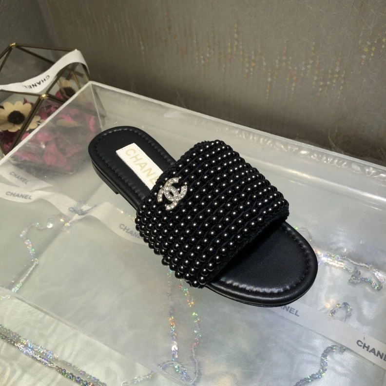 Efficient Chxnxl Slippers 119825
