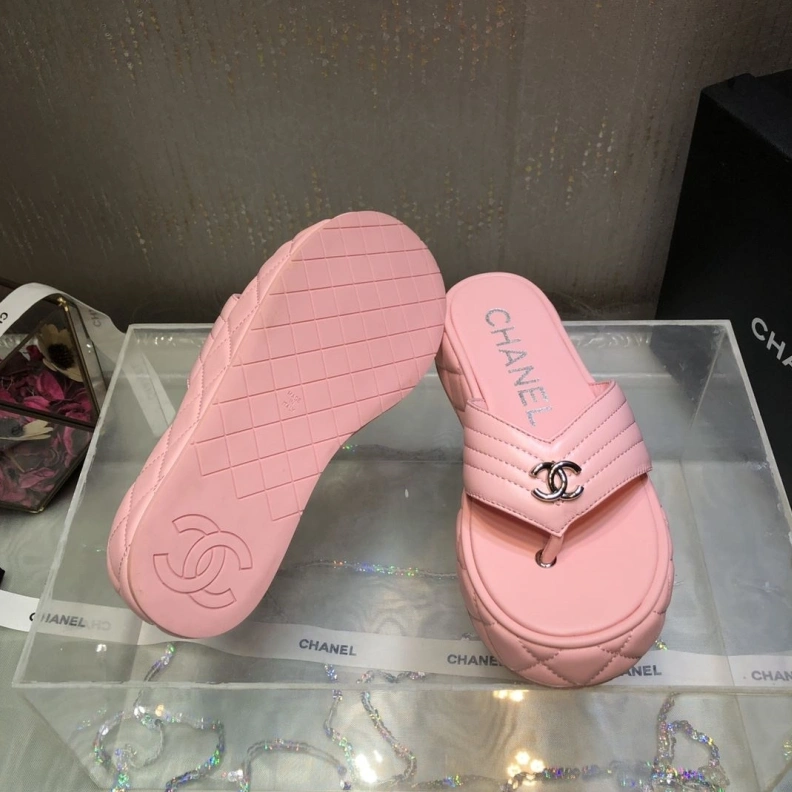 Lightweight Chxnxl Sandals 120415