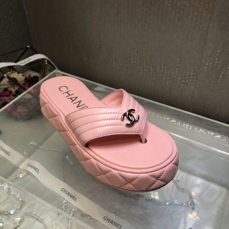 Lightweight Chxnxl Sandals 120415