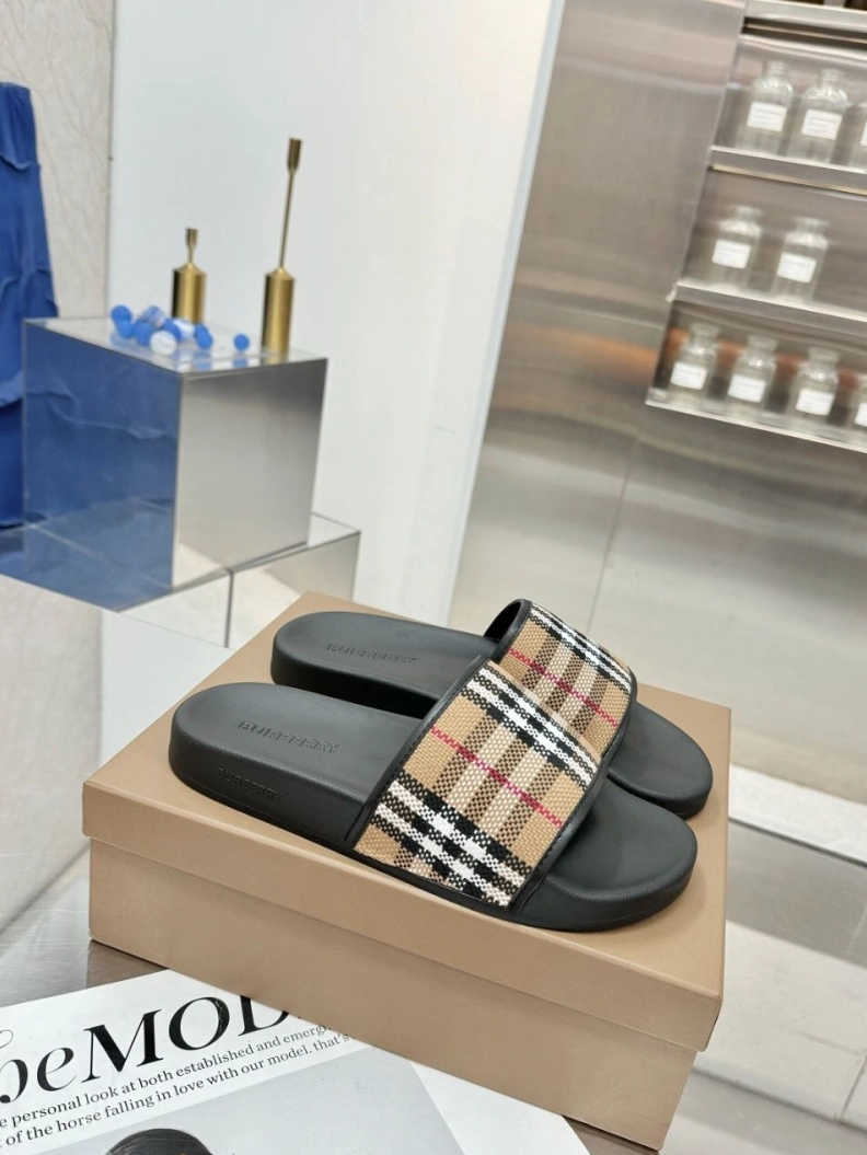 Bxrbxrry Slippers NewStyle 114885