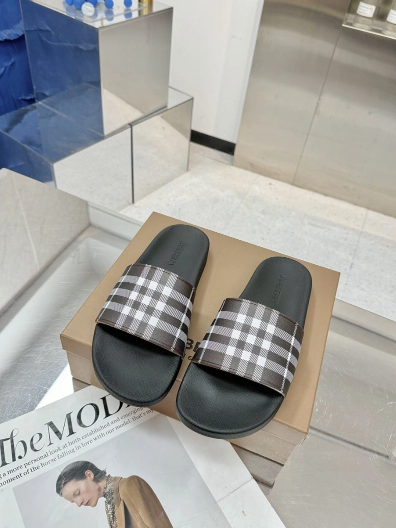 Elegant Bxrbxrry Slippers 114880