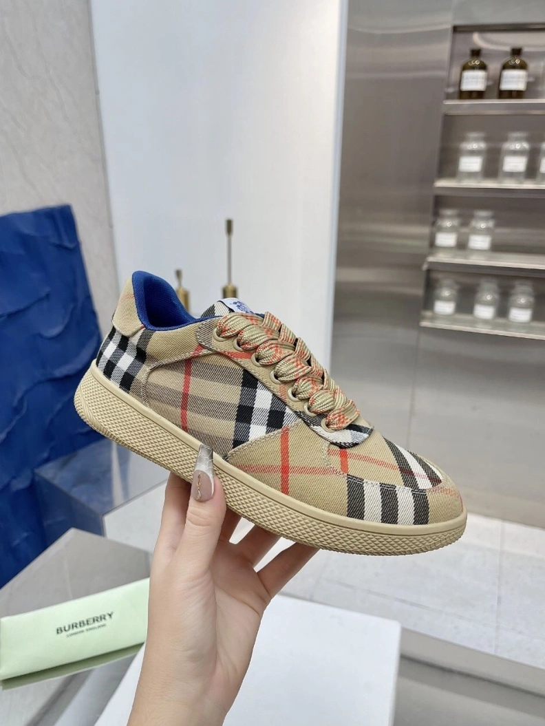 Bxrbxrry Sneakers Vibrant 114846