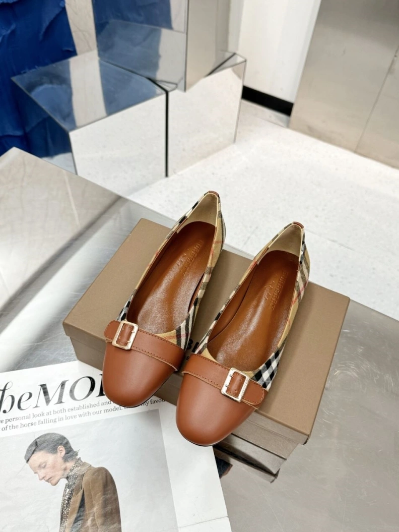 Refined Bxrbxrry Flat Shoes 114905