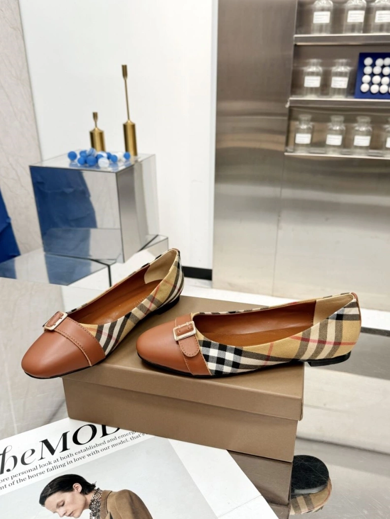 Refined Bxrbxrry Flat Shoes 114905