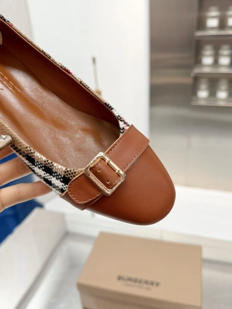 Bxrbxrry Flat Shoes Bold 114899