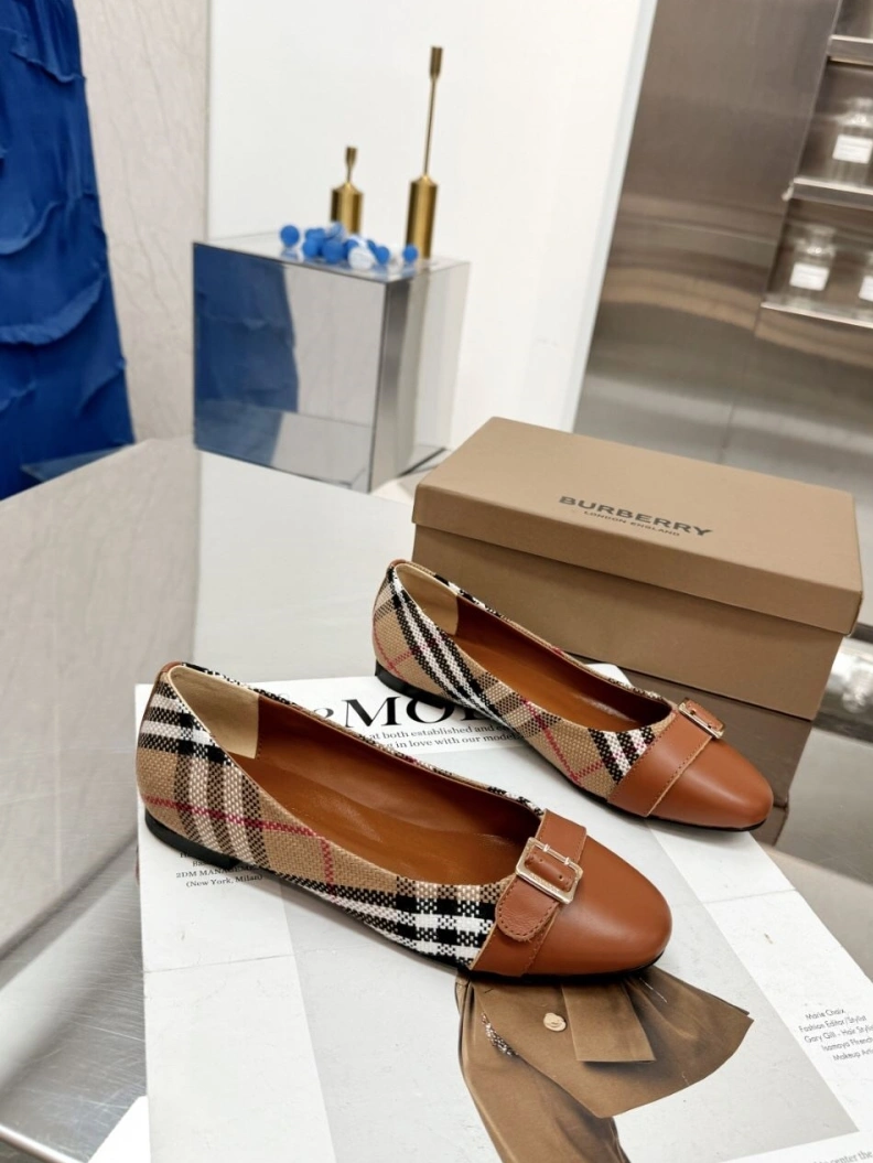 Bxrbxrry Flat Shoes Bold 114899