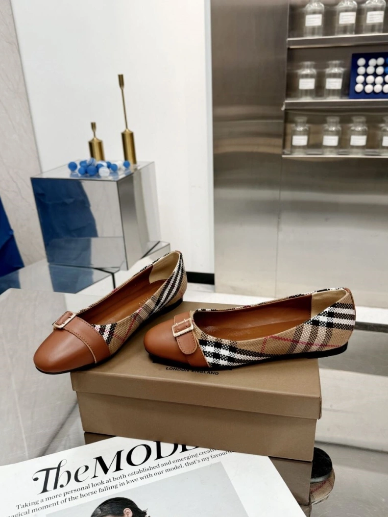 Bxrbxrry Flat Shoes Bold 114899