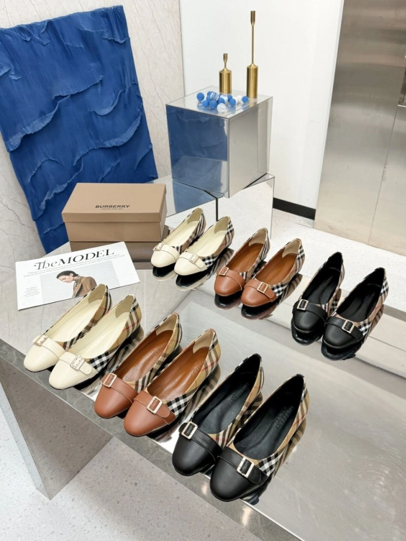 Bxrbxrry Flat Shoes Bold 114899