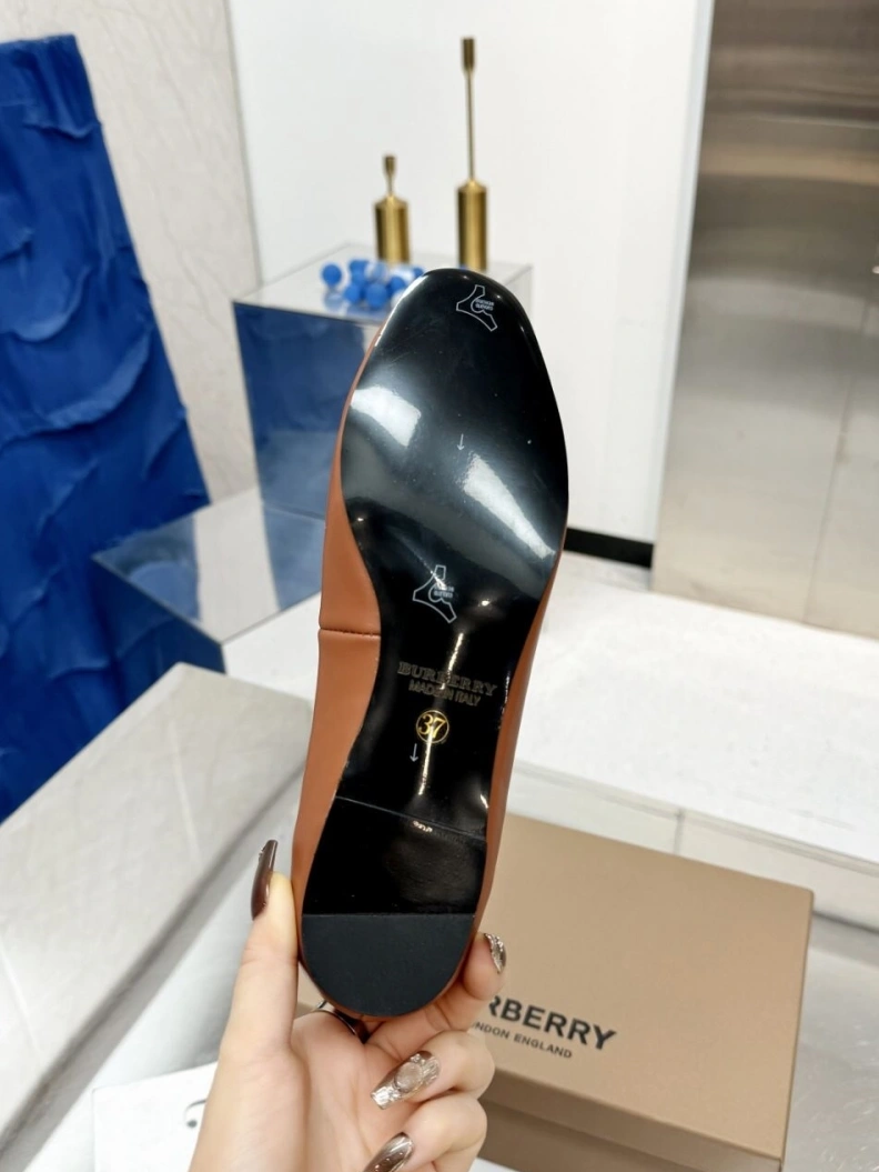 DailyWear Bxrbxrry Flat Shoes 114897